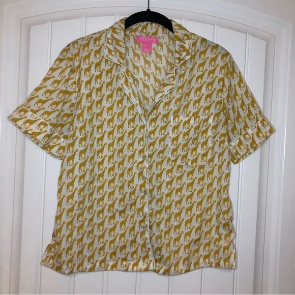 Isaac Mizrahi Yellow & White Giraffe Short Sleeve & Shorts Pajama Set Size Small - Picture 2 of 16